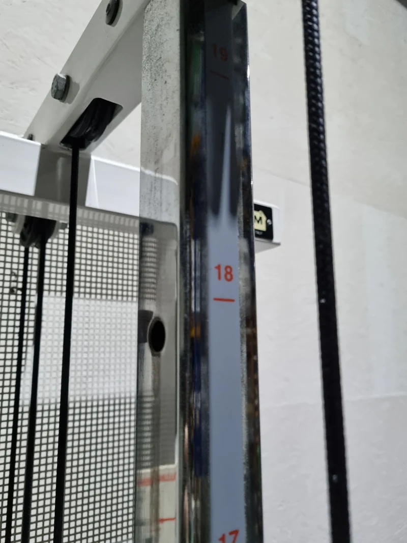 Technogym Ercoline Rehab, Kabelzug höhenverstellbar, Seilzug, Zugapparat 80kg, Rahmenfarbe Weiß, gebraucht - überholter Zustand