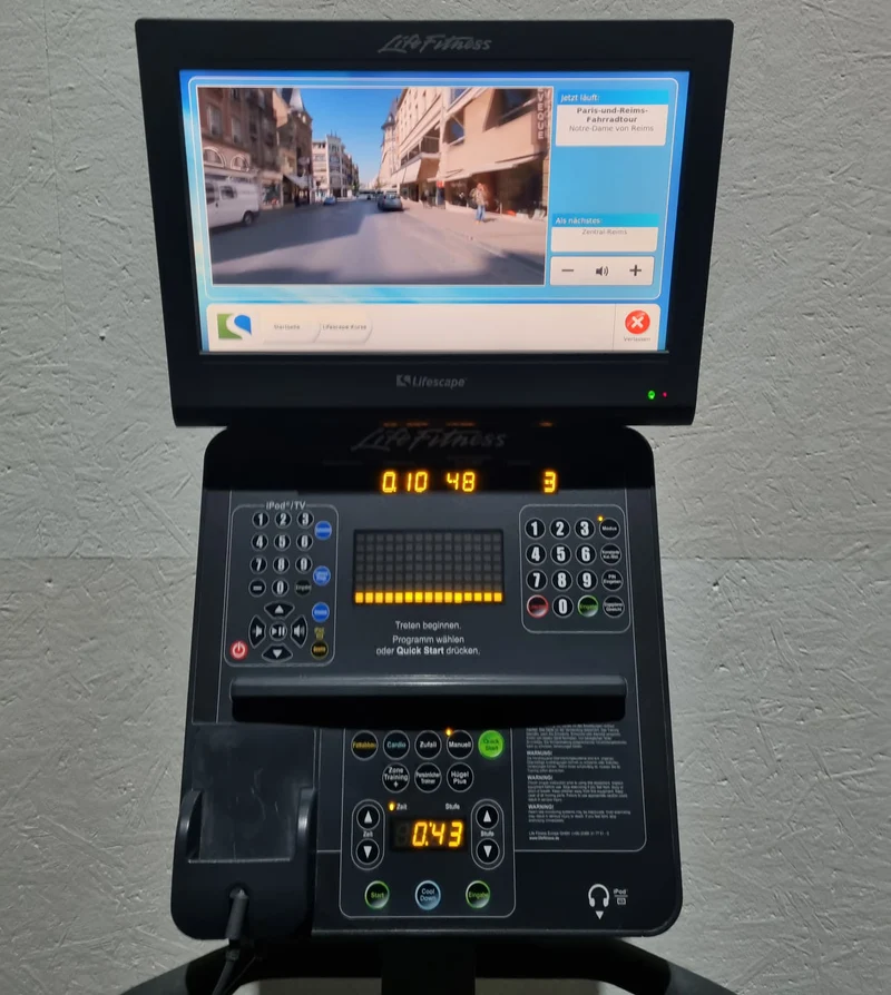Life Fitness Recumbent, Liegeergometer, Integrity Serie, LED Konsole, gebraucht - überholter Zustand
