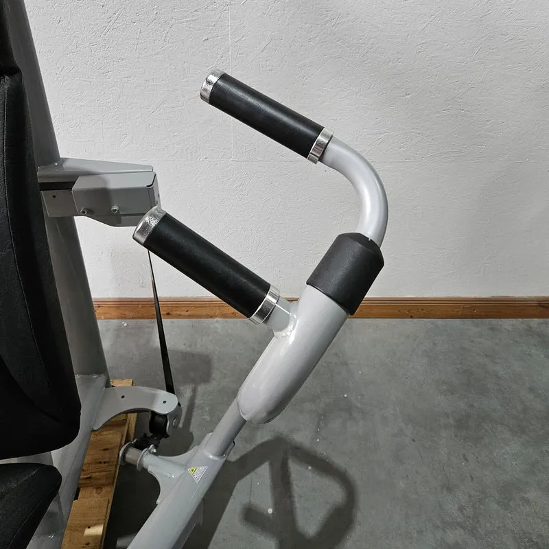 Sportsart Brustpresse DUAL S915 A915 N915, Independent Chest Press, Bankdrückmaschine Bilateral, Rahmenfarbe Silber, gebraucht - überholter Zustand