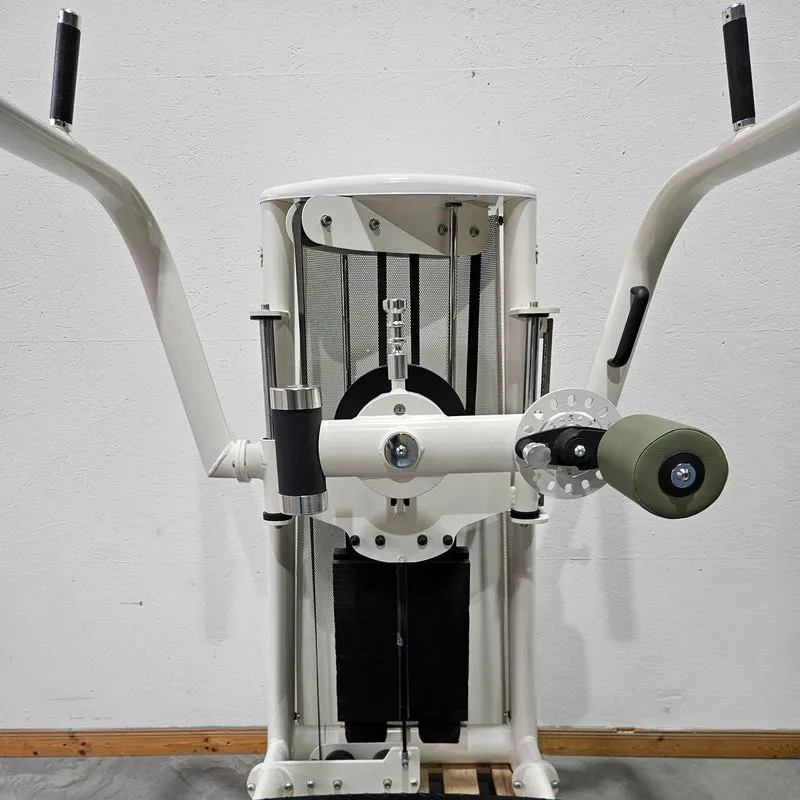 Gym80 Med80 3256 Multi Hip, Total Hip Kickmaschine, Hüftpendel, Farbe Weiß, gebraucht - überholter Zustand