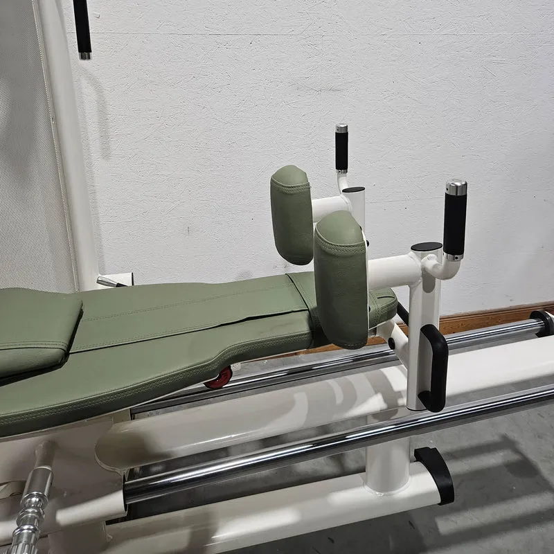 Gym80 Med80 3283 Funktionsstemme sitzend - liegend, Beinpresse verstellbar, Farbe Weiß, gebraucht - überholter Zustand