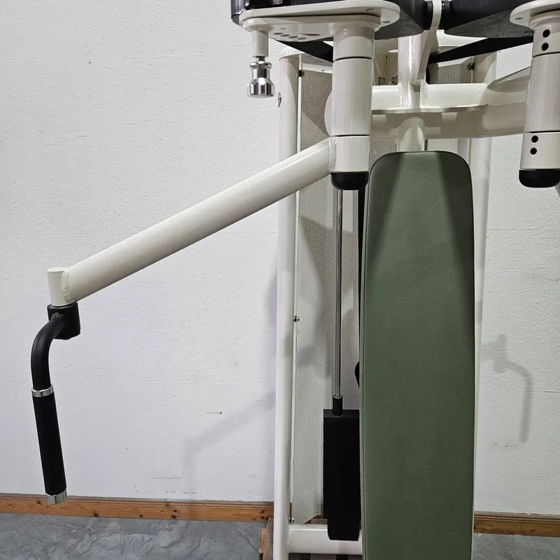 Gym80 3022 Butterfly, Sygnum, Bruststabilisator, Farbe Weiß, gebraucht - überholter Zustand