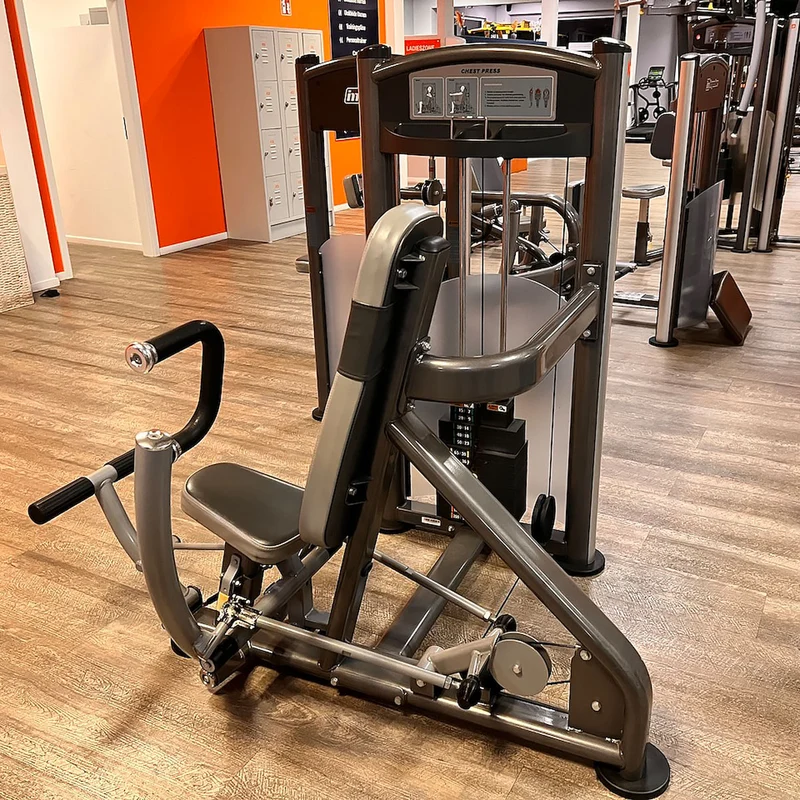 Impulse Fitness Bankdrückmaschine, Brustpresse, Chestpress, Rahmenfarbe Grau-Anthrazit, gebraucht - überholter Zustand
