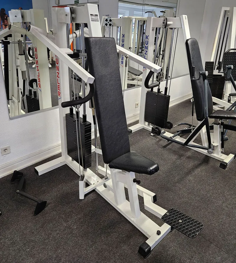 Künzler Schulterpresse Bilateral, Overheadpress, Shoulder Press, Einstiegshilfe, Oldschool Bodybuilding Kraftgerät, Rahmenfarbe Weiß, gebraucht und geprüft mit Gebrauchsspuren