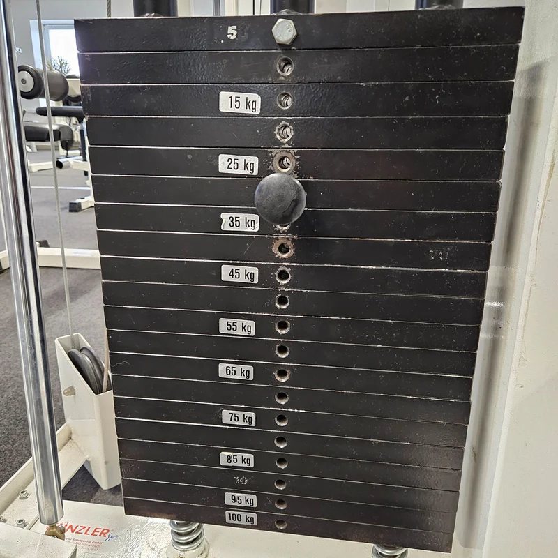Künzler Schulterpresse Bilateral, Overheadpress, Shoulder Press, Einstiegshilfe, Oldschool Bodybuilding Kraftgerät, Rahmenfarbe Weiß, gebraucht und geprüft mit Gebrauchsspuren