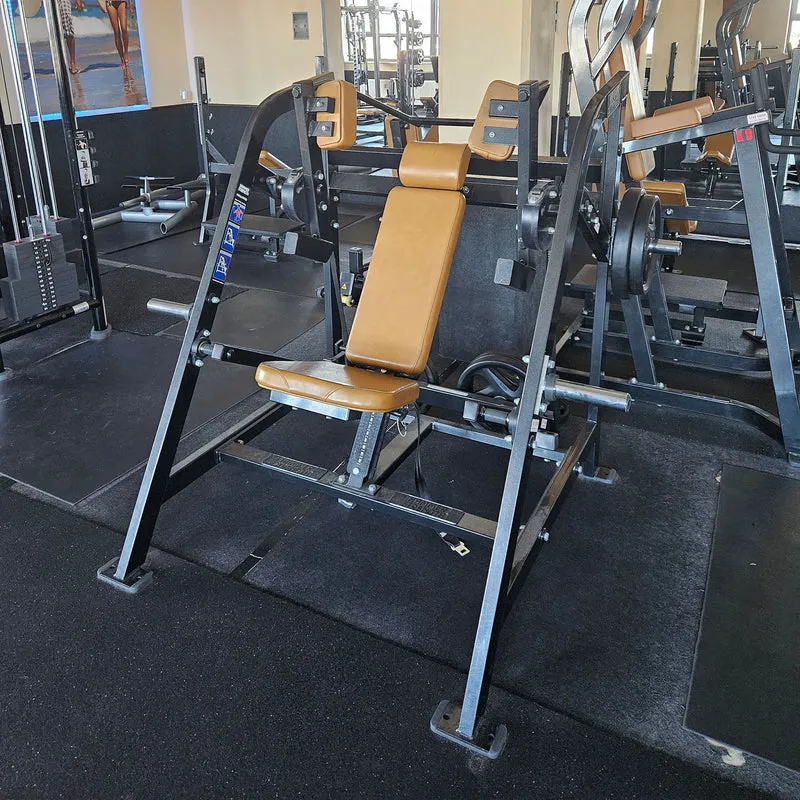 Life Fitness & Hammer Strength - 95 Fitnessgeräte - 105 Stationen, Kraftgeräte, Cardiogeräte, Plate loaded Geräte, Bänke etc - komplettes Fitnessstudio - gebraucht, überholter TOP Zustand